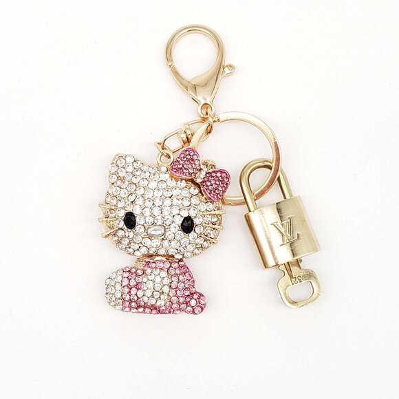 100% Auth Louis Vuitton Lock & Key with unbranded Bagcharm, Keycharm, Keychain - Picture 1 of 8